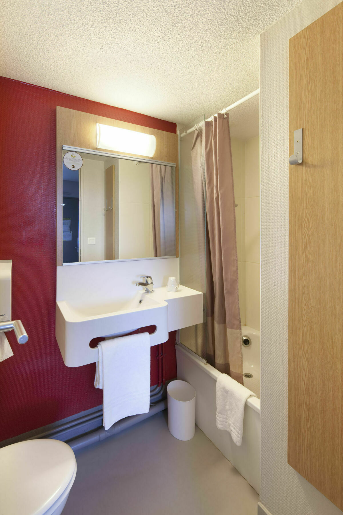 B&B Hotel Quimper Nord Douarnenez Dış mekan fotoğraf